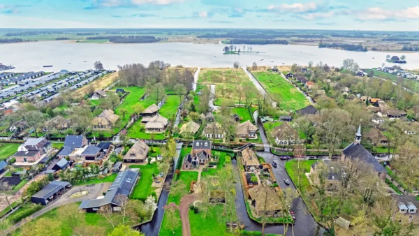 Giethoorn gezien vanuit de lucht